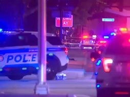 El hombre robó un auto y fue perseguido por los policías. AP