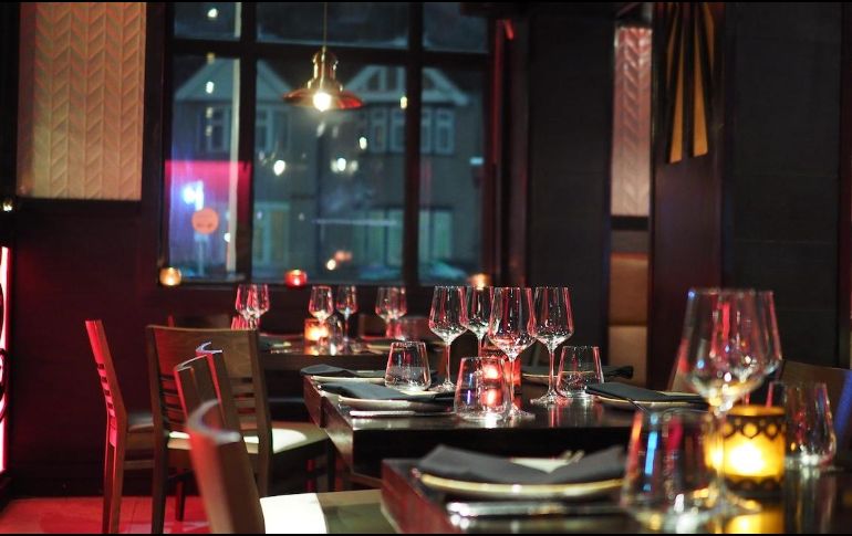 En La Perla Tapatía hay varios restaurantes en donde puedes tener una cena linda y deliciosa. Pexels.