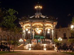 Guadalajara es una ciudad de gran importancia, sin embargo, estar caminando de noche en el centro puede no ser la mejor idea. Unsplash.