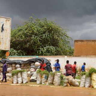 Diplomática de EU se reúne con golpistas de Níger, pero no logra avances
