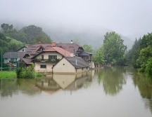 Más de 20 mil personas en Eslovenia se quedaron sin electricidad y miles sin agua potable a causa de las inundaciones, consideradas las peores en más de 30 años. AFP / J. Makovec