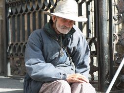 Los adultoa mayores que cuentan con la tarjeta Inapam pueden acceder a servicios médicos gratuitos. EL INFORMADOR/ ARCHIVO.