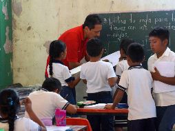 Como apoyo a los estudiantes, se entregarán cuadernillos de apoyo para continuar con la educación deseada de los estudiantes. EL INFORMADOR/ ARCHIVO.