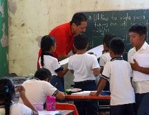 Como apoyo a los estudiantes, se entregarán cuadernillos de apoyo para continuar con la educación deseada de los estudiantes. EL INFORMADOR/ ARCHIVO.