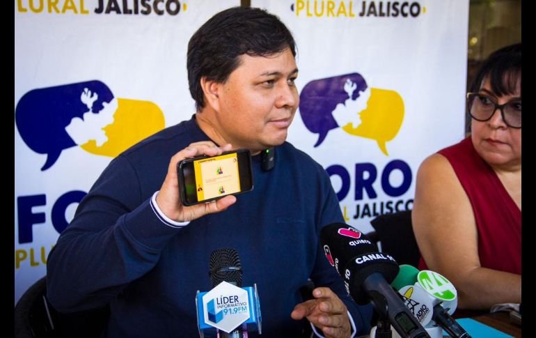 Este lunes, el organismo presentó un amparo en contra de la distribución de los libros de texto; Salvador Cosío, del Foro Plural Jalisco, señaló que esperan que se acumulen los recursos legales para que sea atraído por la Suprema Corte de Justicia de la Nación. CORTESÍA