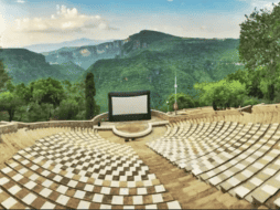 Aprovecha tus últimos días de vacaciones y ve a ver una película al aire libre con tu pareja o amigos. Instagram CinemaLive