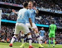 Este torneo se estrenará con el partido de Burnley contra el campeón, Manchester City (foto). EFE / ARCHIVO