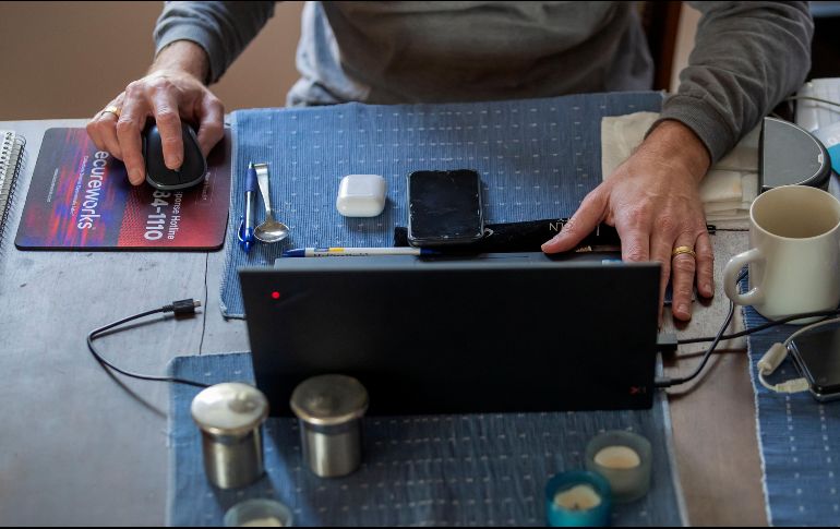 Si haces Home Office, en diciembre, entrará en vigor que garantiza los derechos de los trabajadores a distancia. EL IFNROMADOR/ ARCHIVO.