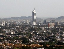 En Guadalajara hay varios edificios enormes, pero sobre ellos, aún hay uno que resalta en la ciudad. EL INFORMADOR/ ARCHIVO.