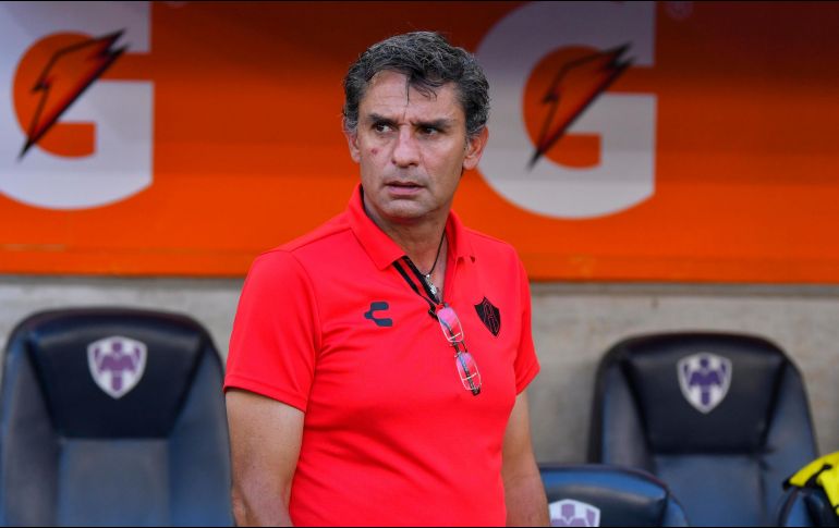 El único entrenador bicampeón en la historia de la Liga MX Femenil confía que con su experiencia, Atlas pueda tomar protagonismo en la campaña y romper esa limitación que sólo le ha permitido llegar hasta las semifinales. IMAGO7