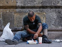 El Coneval ha revelado los índices de pobreza en el 2022 y cuánto ha disminuido respecto a tasas pasadas. EL INFORMADOR/ARCHIVO.