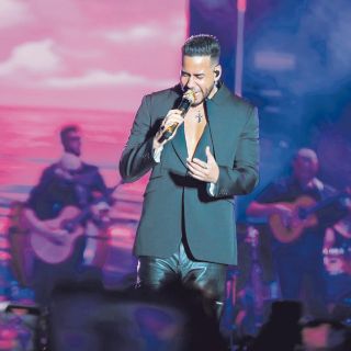 El “Rey de la bachata” se corona ante 33 mil asistentes