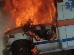 La unidad transitaba por avenida Tonalá a su cruce con Tonaltecas, cuando el vehículo presentó una falla mecánica. ESPECIAL