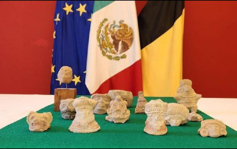 Las piezas fueron entregadas al embajador de México en Bélgica, Rogelio Granguillhome Morfín. TWITTER/ @INAHmx