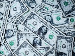 El peso mexicano se ubica en los mercados internacionales alrededor de los 17.09 pesos por dólar. Foto de Alexander Grey en USNPLASH.