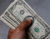 El peso mexicano se ubica en los mercados internacionales alrededor de los 17.12 pesos por dólar. EFE/ ARCHIVO