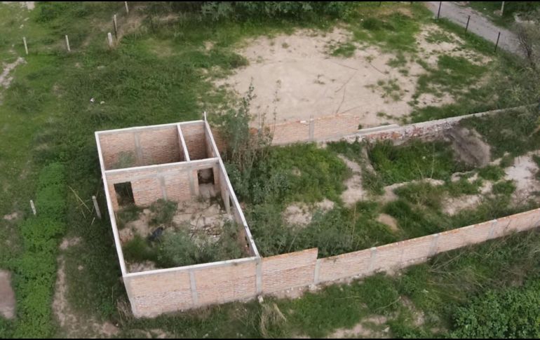 El video habría sido grabado en esta finca ubicada en la colonia Orilla del Agua en Lagos de Moreno. ESPECIAL/Fiscalía del Estado de Jalisco