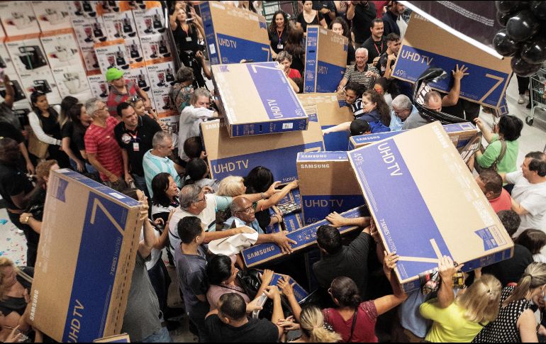 Los ingresos por suministro de bienes y servicios de los comercios al por menor observaron un alza mensual de 2.3%, su mayor aumento desde marzo de 2022 cuando alcanzó un crecimiento de 2.8. EFE / ARCHIVO