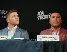 “Canelo” agregó que tanto él como todo su equipo de trabajo trataron a De la Hoya como familia, cosa que el exboxeador no hizo. AP / ARCHIVO