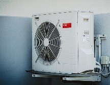 ¿Dormir con el aire acondicionado encendido es perjudicial para la salud? ESPECIAL / Carlos Lindner vía UNSPLASH