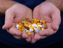 Para algunas personas puede ser beneficioso consumir ciertos nutrientes que se encuentran en los suplementos de multivitaminas y minerales. ESPECIAL /  Volodymyr Hryshchenko  vía UNSPLASH