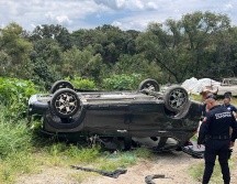 La camioneta fue encontrada volcada luego de haber chocado contra un poste mientras que el conductor de la camioneta escapó del sitio con rumbo al poblado de La Primavera. ESPECIAL