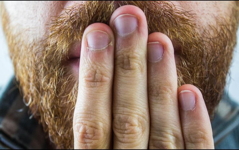 En la mayoría de los casos el hipo ocurre cuando se ingiere comida en abundancia, bebidas alcohólicas o carbonatadas, o simplemente al experimentar una emoción repentina. ESPECIAL / Imagen de Darko Djurin en Pixabay