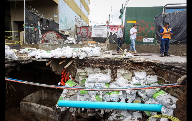 El incidente ocurrió en el cruce de Mariano Otero, contraesquina de Plaza del Sol, en el predio contiguo a una sucursal de comida rápida. EL INFORMADOR / H. Figueroa