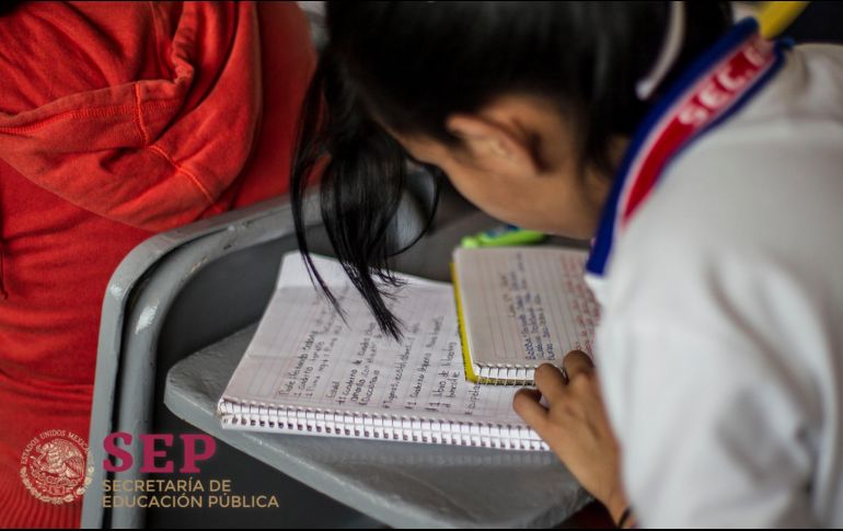El próximo calendario escolar para educación preescolar, primaria y secundaria en México 2023-2024 se compone de 190 días y establece los 