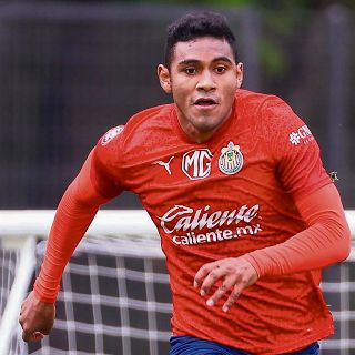 Chivas regresa a casa ante Xolos
