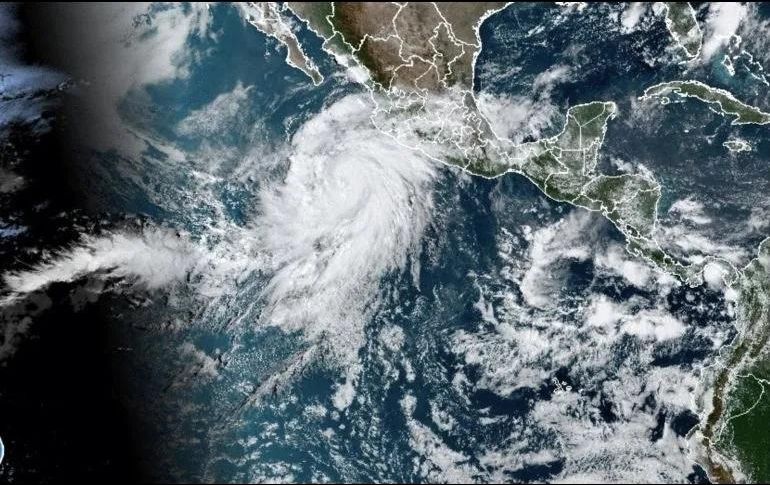 La tormenta tropical seguirá ocasionando durante las siguientes horas lluvias 