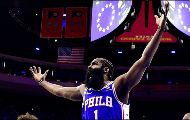 James Harden exige ser cambiado a un equipo con más posibilidades de ganar el campeonato. AP/D. Hamilton