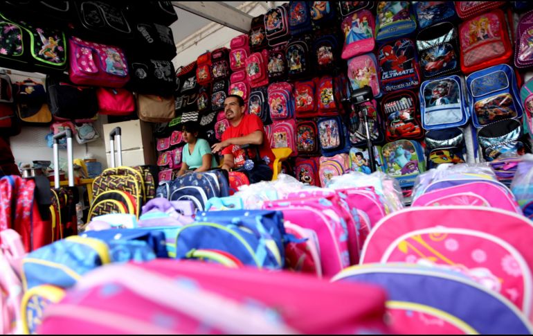 Este regreso a clases, cuida la salud de tu hijo o hija eligiendo lo mejor para ellos. Conoce qué mochila es mejor para los niños. EL INFORMADOR/ ARCHIVO.