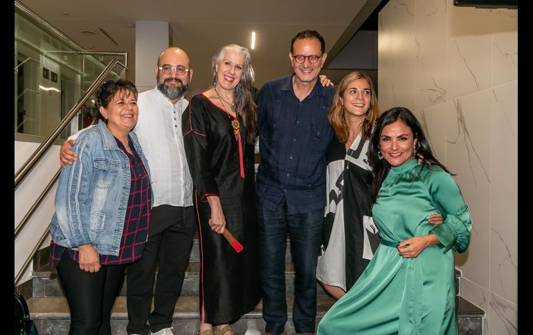 Ana Ramón, Igor Lozada, María Pagés, El Arbi El H Arti, Denisse Flores y Dolores Tapia . Gente Bien/ Jorge Soltero