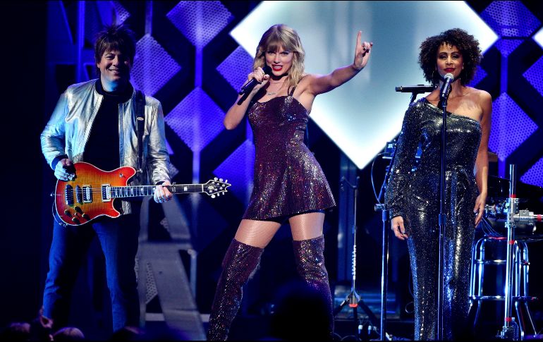 Todas y todos los swifties que vayan al concierto se enfrentan al reto de encontrar una bolsa transparente para ingresar al concierto, conoce dónde puedes comprarla. AP/ ARCHIVO.