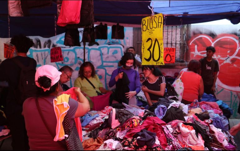 Al adquirir prendas  no solo contribuyes al bienestar del medio ambiente sino que además cuidas tus finanzas. EL INFORMADOR/ARCHIVO