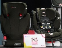 De acuerdo con la Secretaría de Transporte, se tiene un año para socializar el tema de silla de retención, y si algún policía vial detecta que no se tiene el aparato que cumpa con la norma técnica R129 puede hacer un llamado de atención. CORTESÍA