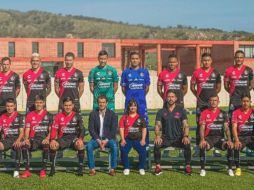 La toma de la fotografía tuvo lugar en las modernas instalaciones de La Academia, un testimonio del compromiso del club con el desarrollo deportivo de alto nivel. CORTESÍA / Atlas