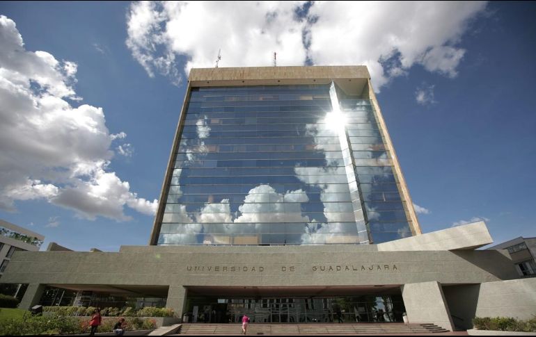 De los estudiantes admitidos, un gran porcentaje que deserta por la complejidad de algunas licenciaturas. NOTIMEX/ARCHIVO