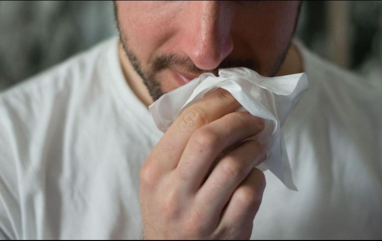 Hay varios factores que pueden aumentar el riesgo de presentar sinusitis. ESPECIAL / Foto de Brittany Colette en Unsplash