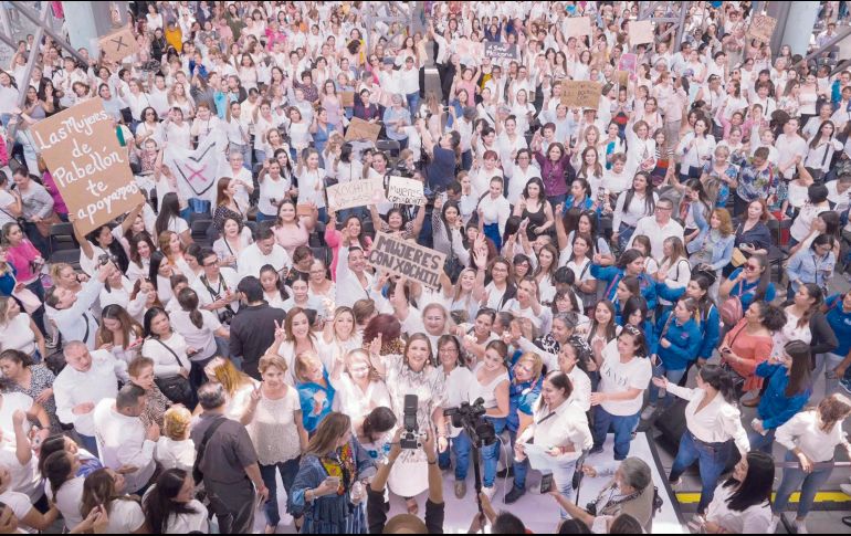 Xóchitl Gálvez se reunió ayer con militantes en Aguascalientes. EL UNIVERSAL