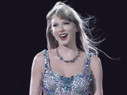 La cantante es captada en el escenario del Foro Sol. EL UNIVERSAL