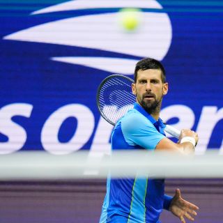 Novak Djokovic reaparece en el US Open con un triunfo sencillo