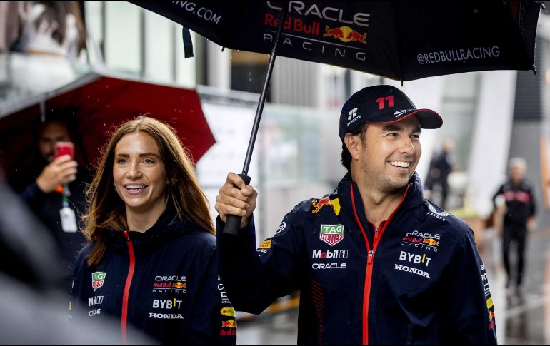 Sergio Pérez afirma que su actual contrato con Red Bull no será el último en la F1. EFE/K. Van Weel