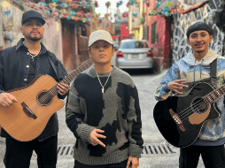 El Presidente invitó al grupo a presentarse con Grupo Frontera en la noche del 15 de septiembre, cuando se conmemora el Grito de Independencia. INSTAGRAM / @yahritzaysuesencia