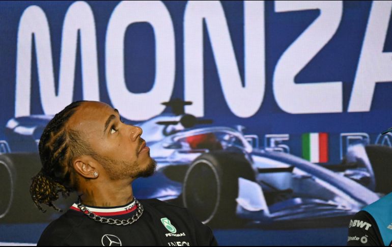 Hamilton se dijo contento por su renovación con Mercedes. EFE/Daniel Dal Zennaro