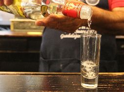 En la Expo Tequila participan 50 empresas de la industria tequilera, mezcal y raicilla que presentarán más de 150 marcas diferentes. EL INFORMADOR / ARCHIVO