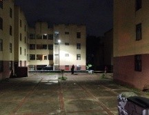 Policías acudieron y vieron que tres sujetos salieron corriendo, por lo que le dieron alcance a uno, que era un menor, de 15 años, y lo aseguraron. ESPECIAL