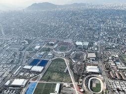 Está a punto de completarse la construcción de los escenarios en Santiago de Chile. AFP/J. Torres