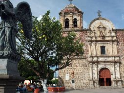 Entre las muchas prácticas asociadas con el Jueves Santo, el recorrido de los 7 templos aparece como una oportunidad no solo de mostrar su fe, sino para conocer algunos de los edificios emblemáticos de Jalisco. EL INFORMADOR / ARCHIVO